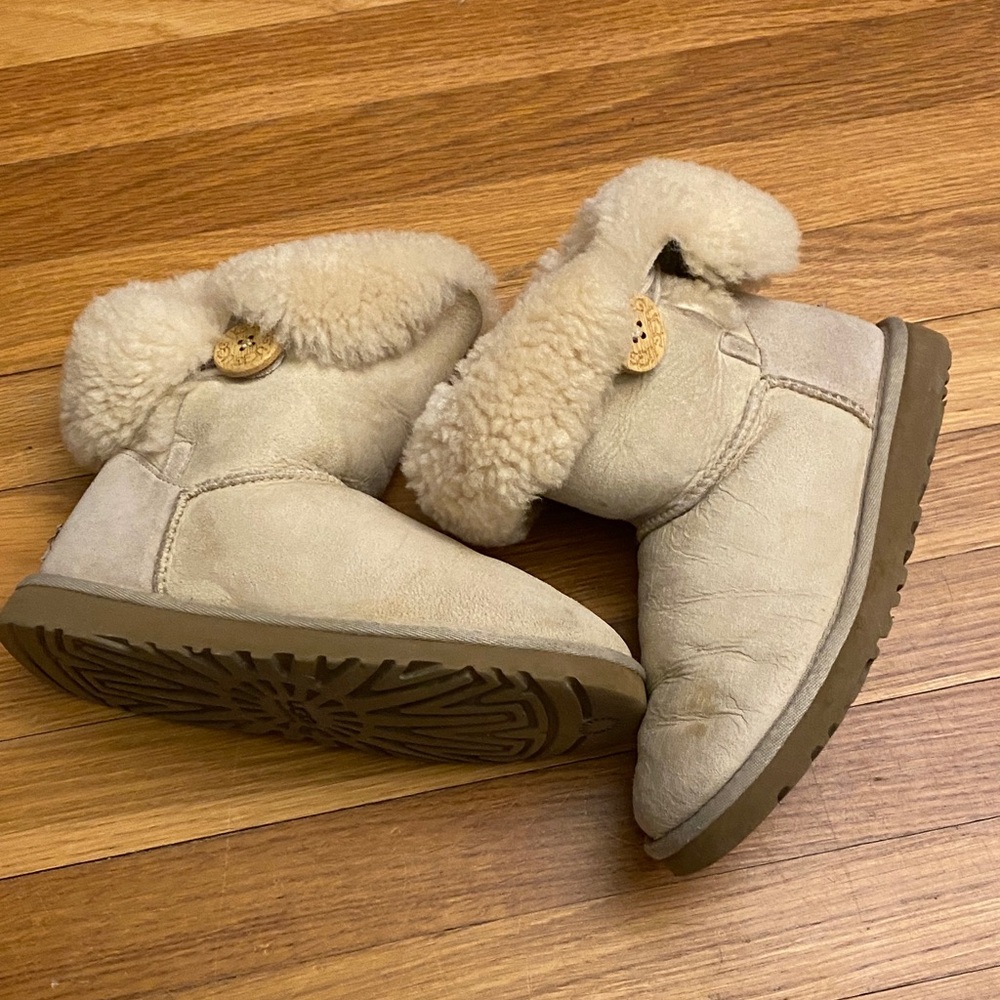 Ugg Bailey Button (Short) Shearling Winter Boots - image 5